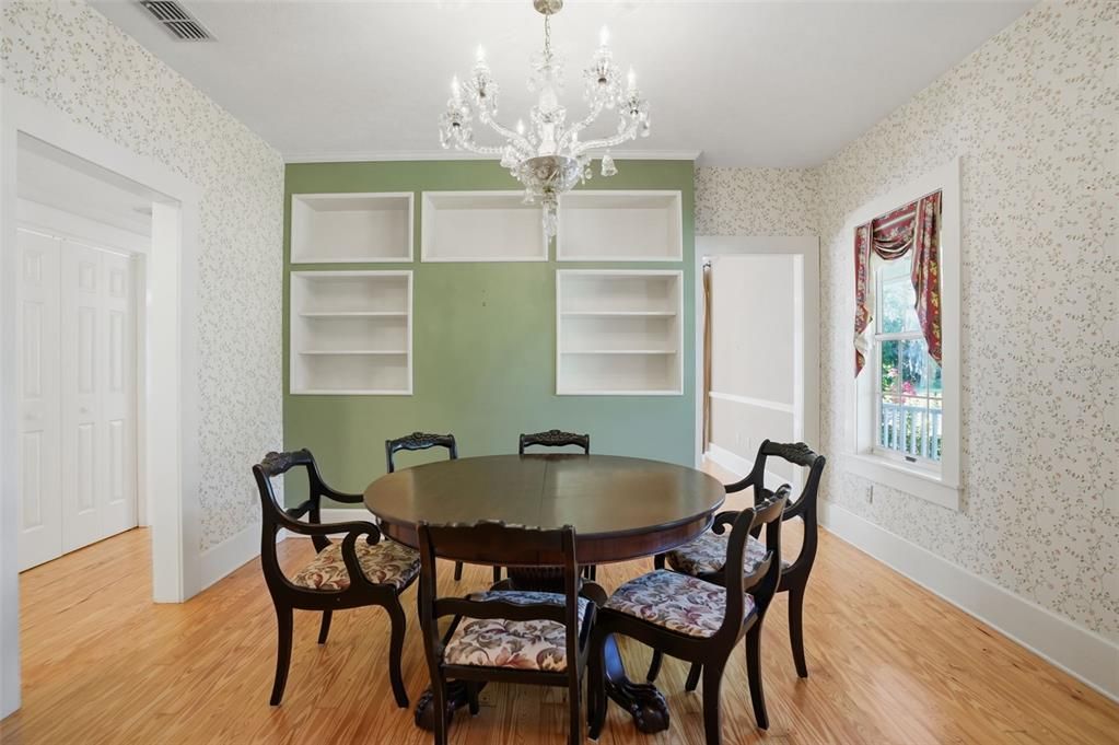 En Venta: $1,200,000 (4 camas, 2 baños, 3086 Pies cuadrados)