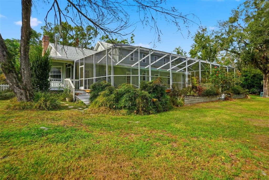 En Venta: $1,200,000 (4 camas, 2 baños, 3086 Pies cuadrados)