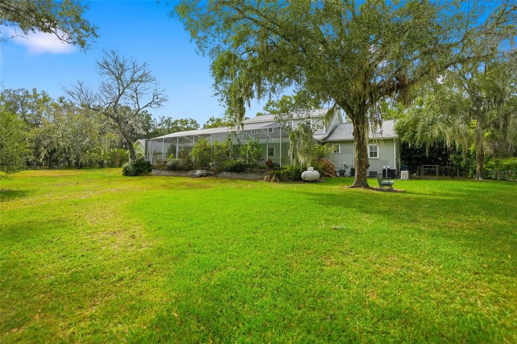 En Venta: $1,200,000 (4 camas, 2 baños, 3086 Pies cuadrados)