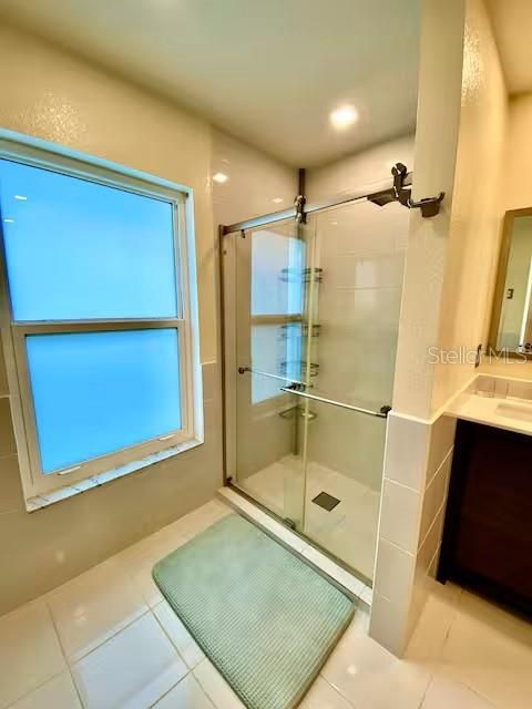 En Venta: $495,000 (4 camas, 2 baños, 2000 Pies cuadrados)