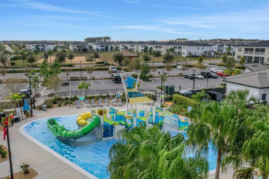 待售: $798,000 (8 贝兹, 5 浴室, 4370 平方英尺)