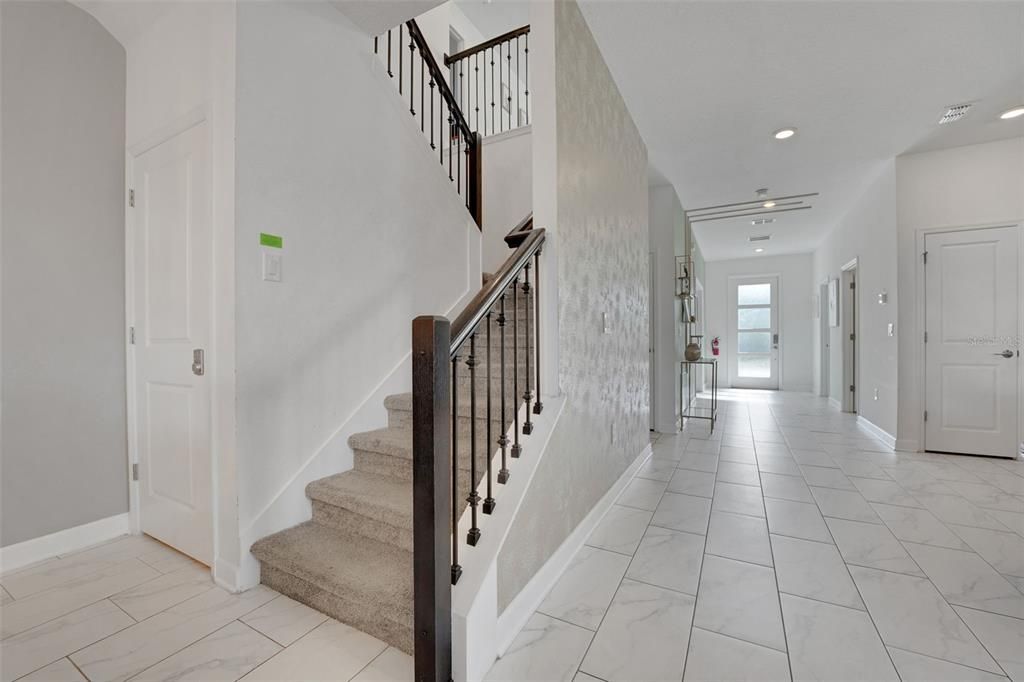 待售: $798,000 (8 贝兹, 5 浴室, 4370 平方英尺)