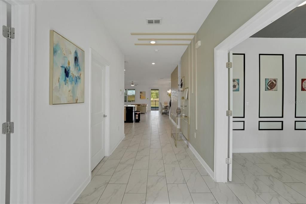 待售: $798,000 (8 贝兹, 5 浴室, 4370 平方英尺)