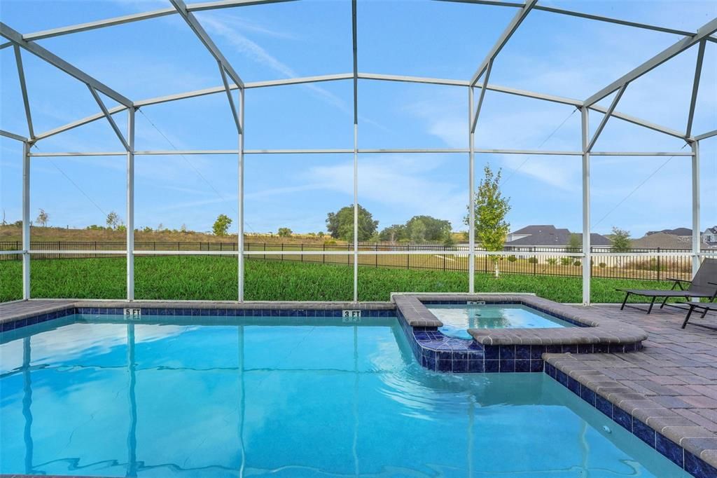 待售: $798,000 (8 贝兹, 5 浴室, 4370 平方英尺)