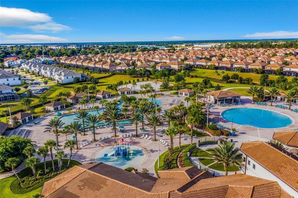 待售: $798,000 (8 贝兹, 5 浴室, 4370 平方英尺)