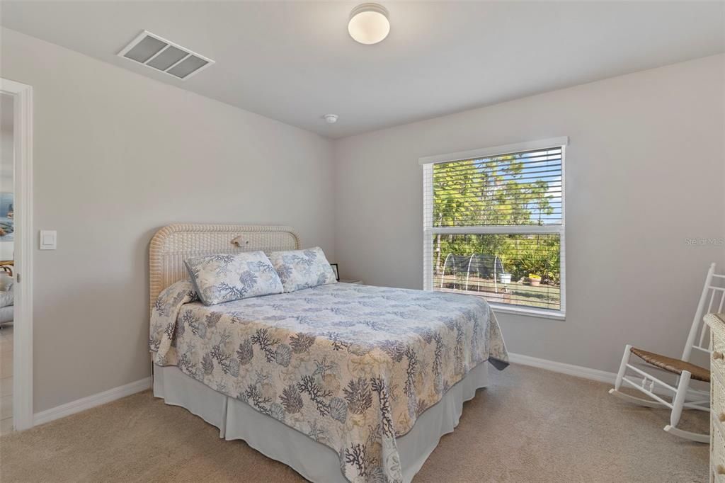 En Venta: $324,900 (4 camas, 2 baños, 1499 Pies cuadrados)