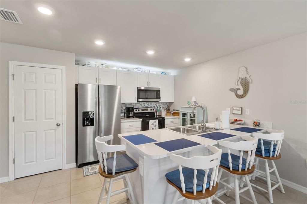 En Venta: $324,900 (4 camas, 2 baños, 1499 Pies cuadrados)