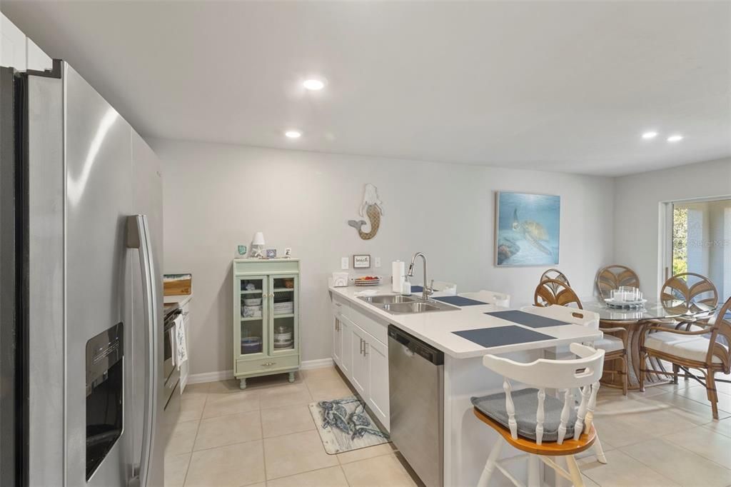 En Venta: $324,900 (4 camas, 2 baños, 1499 Pies cuadrados)