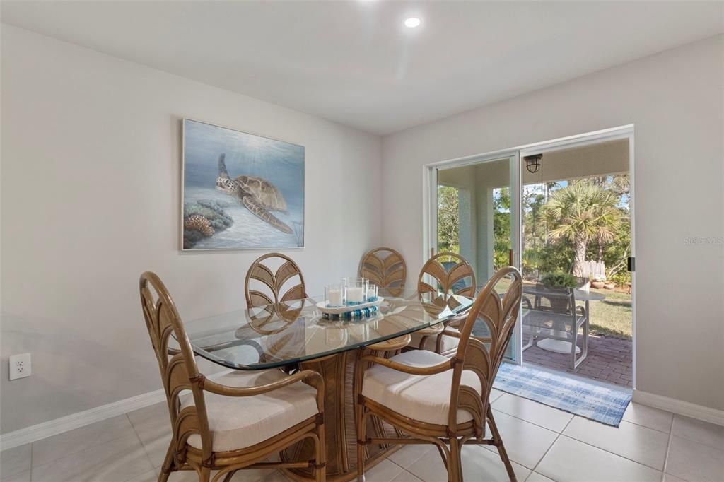 En Venta: $324,900 (4 camas, 2 baños, 1499 Pies cuadrados)