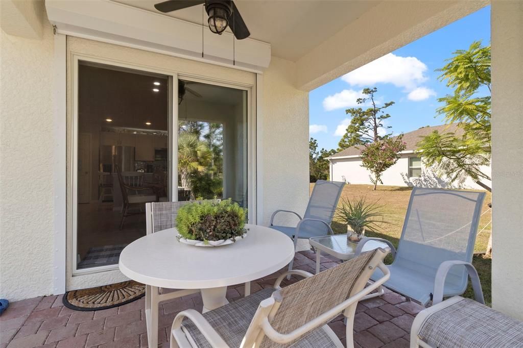 En Venta: $324,900 (4 camas, 2 baños, 1499 Pies cuadrados)