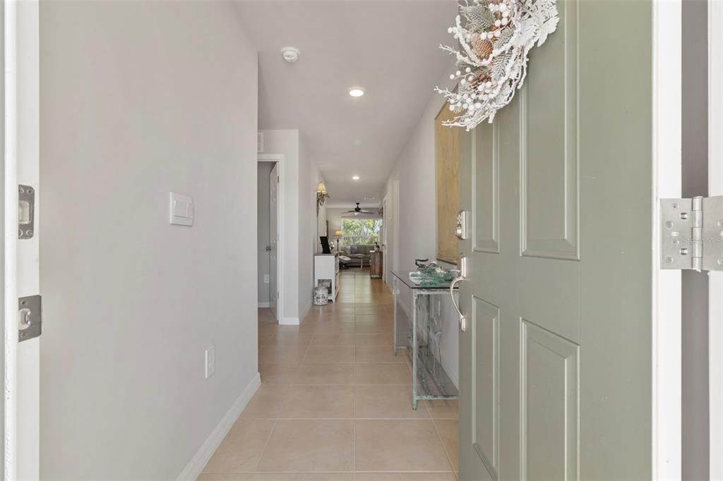 En Venta: $324,900 (4 camas, 2 baños, 1499 Pies cuadrados)