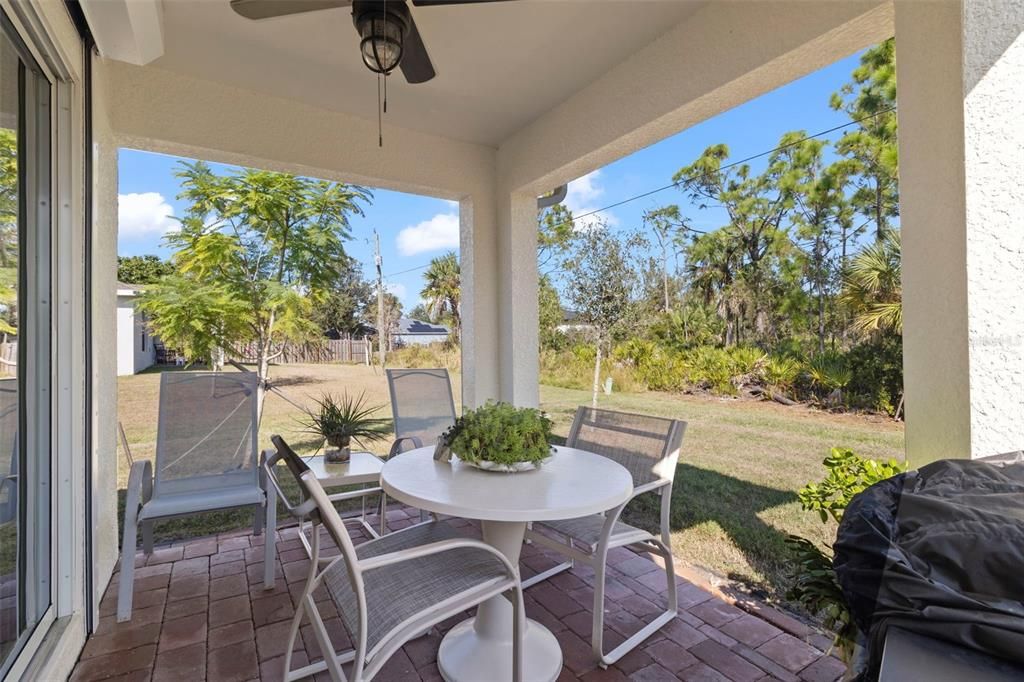 En Venta: $324,900 (4 camas, 2 baños, 1499 Pies cuadrados)