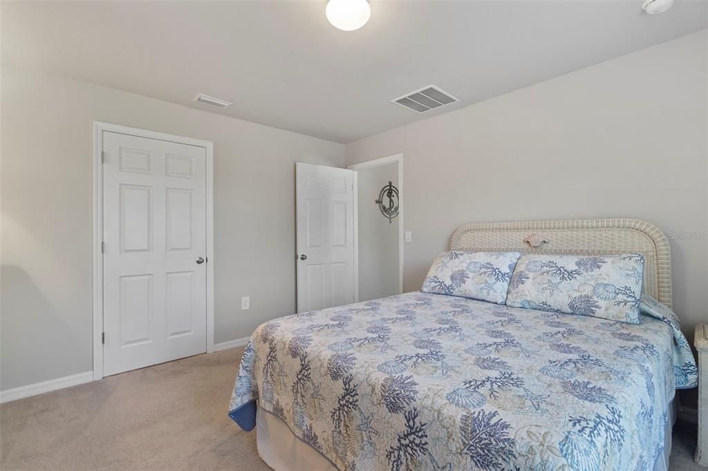 En Venta: $324,900 (4 camas, 2 baños, 1499 Pies cuadrados)