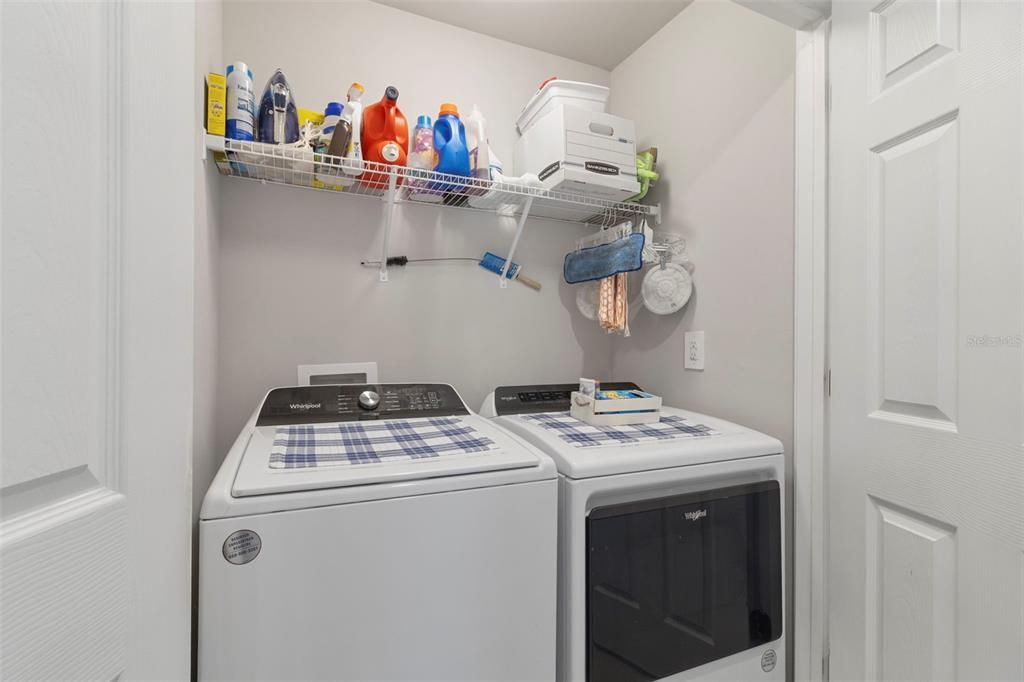 En Venta: $324,900 (4 camas, 2 baños, 1499 Pies cuadrados)