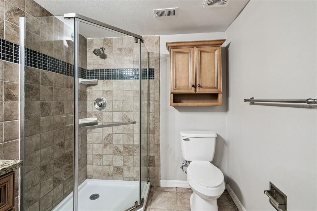 For Sale: $359,900 (4 beds, 2 baths, 1461 Square Feet)