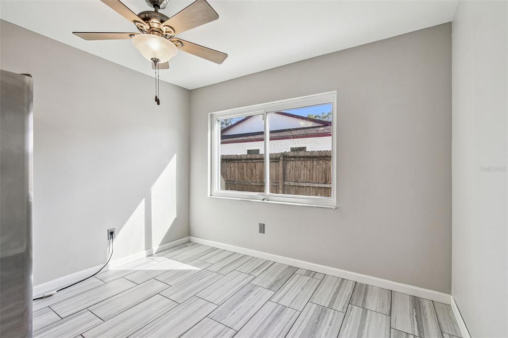 For Sale: $359,900 (4 beds, 2 baths, 1461 Square Feet)