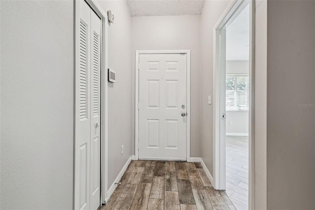 For Sale: $359,900 (4 beds, 2 baths, 1461 Square Feet)