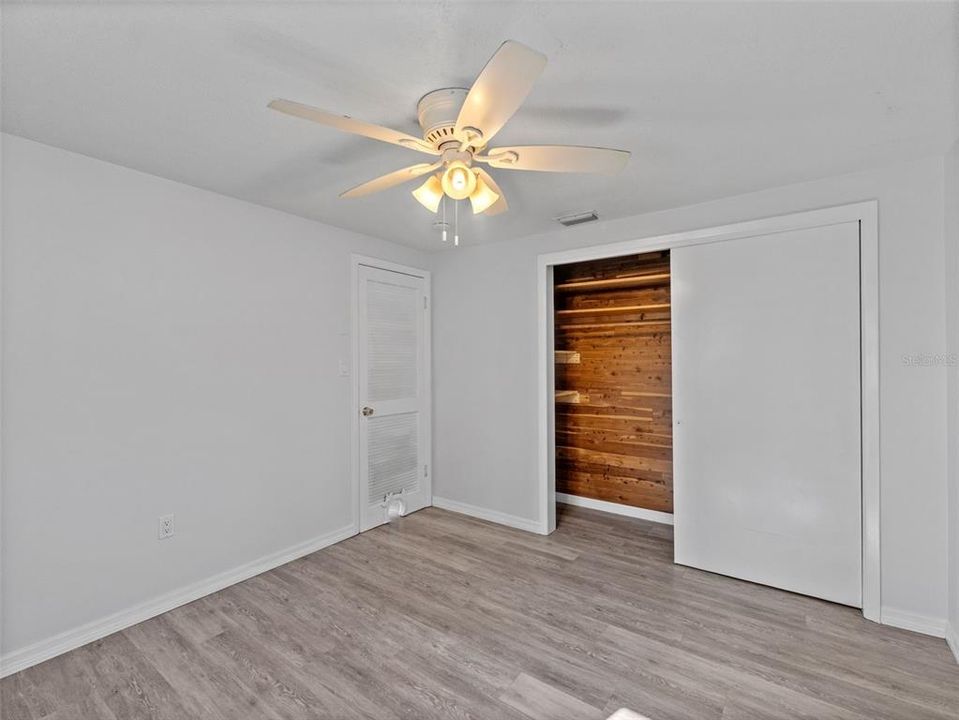 For Rent: $1,800 (2 beds, 1 baths, 864 Square Feet)