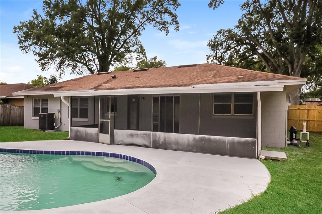 出租: $2,620 (4 贝兹, 2 浴室, 1892 平方英尺)