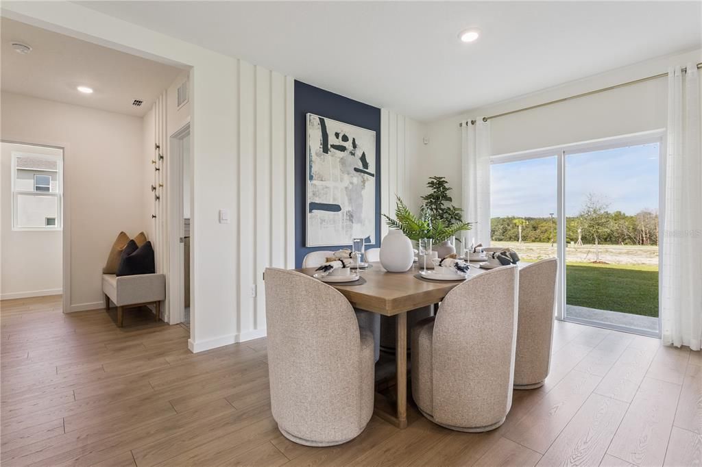 En Venta: $501,990 (5 camas, 3 baños, 2663 Pies cuadrados)