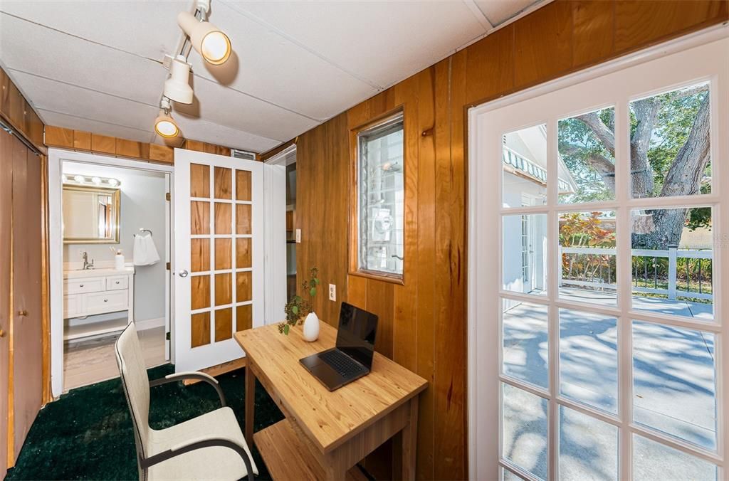 На продажу: $375,000 (2 спален, 2 ванн, 1100 Квадратных фут)