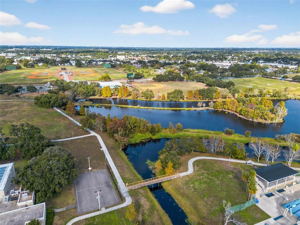 На продажу: $375,000 (2 спален, 2 ванн, 1100 Квадратных фут)