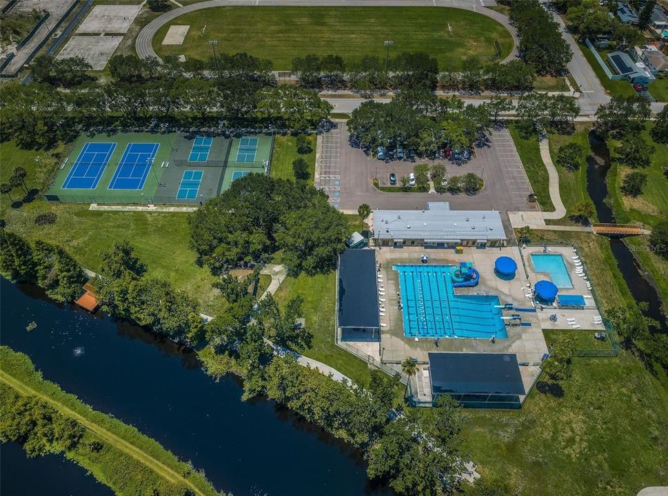 На продажу: $375,000 (2 спален, 2 ванн, 1100 Квадратных фут)