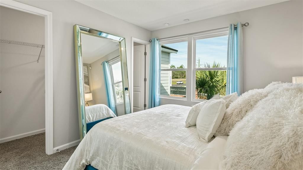 На продажу: $199,990 (2 спален, 2 ванн, 1109 Квадратных фут)