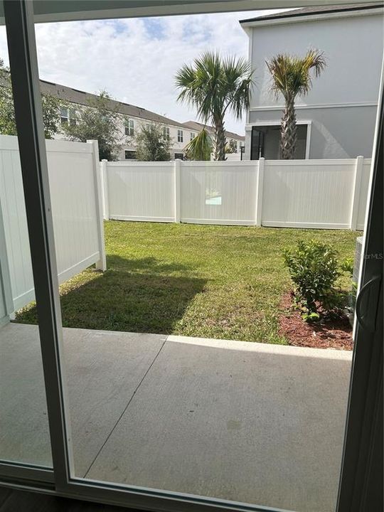 На продажу: $199,990 (2 спален, 2 ванн, 1109 Квадратных фут)