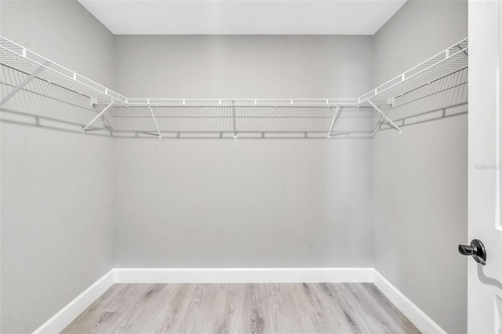 待售: $407,600 (4 贝兹, 2 浴室, 1817 平方英尺)