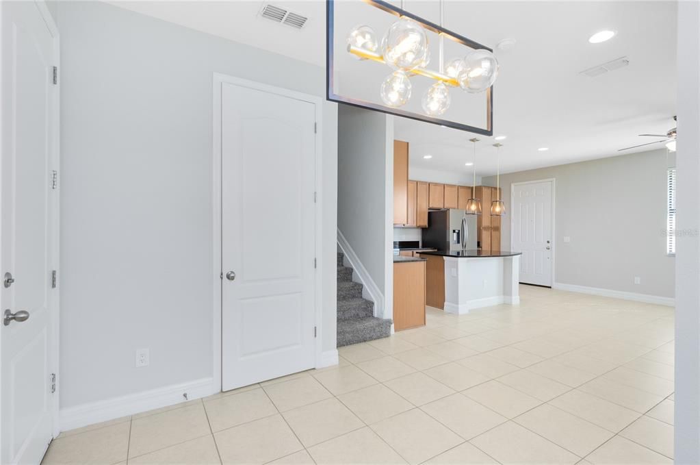 En Venta: $419,999 (3 camas, 2 baños, 1619 Pies cuadrados)