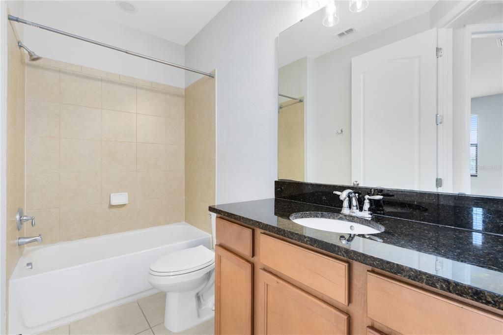 En Venta: $419,999 (3 camas, 2 baños, 1619 Pies cuadrados)