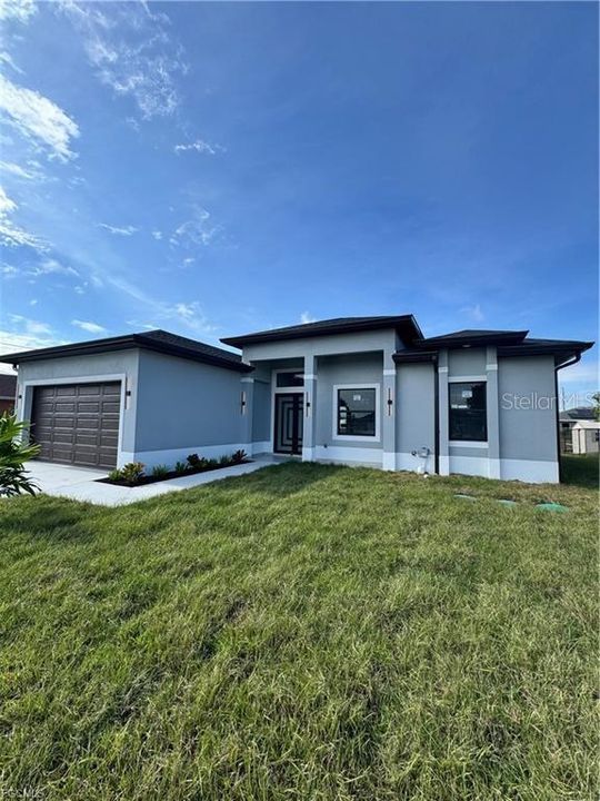 For Sale: $379,000 (4 beds, 2 baths, 1671 Square Feet)