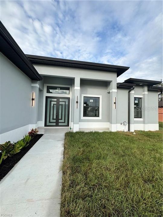 For Sale: $379,000 (4 beds, 2 baths, 1671 Square Feet)