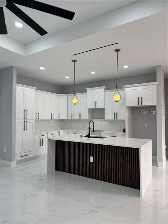 For Sale: $379,000 (4 beds, 2 baths, 1671 Square Feet)