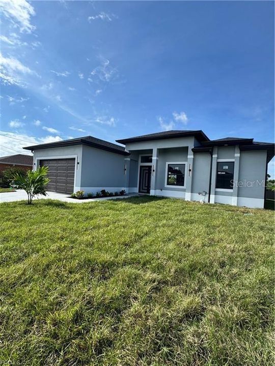 For Sale: $379,000 (4 beds, 2 baths, 1671 Square Feet)