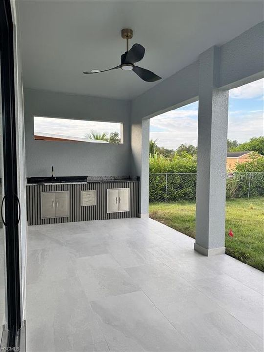 For Sale: $379,000 (4 beds, 2 baths, 1671 Square Feet)