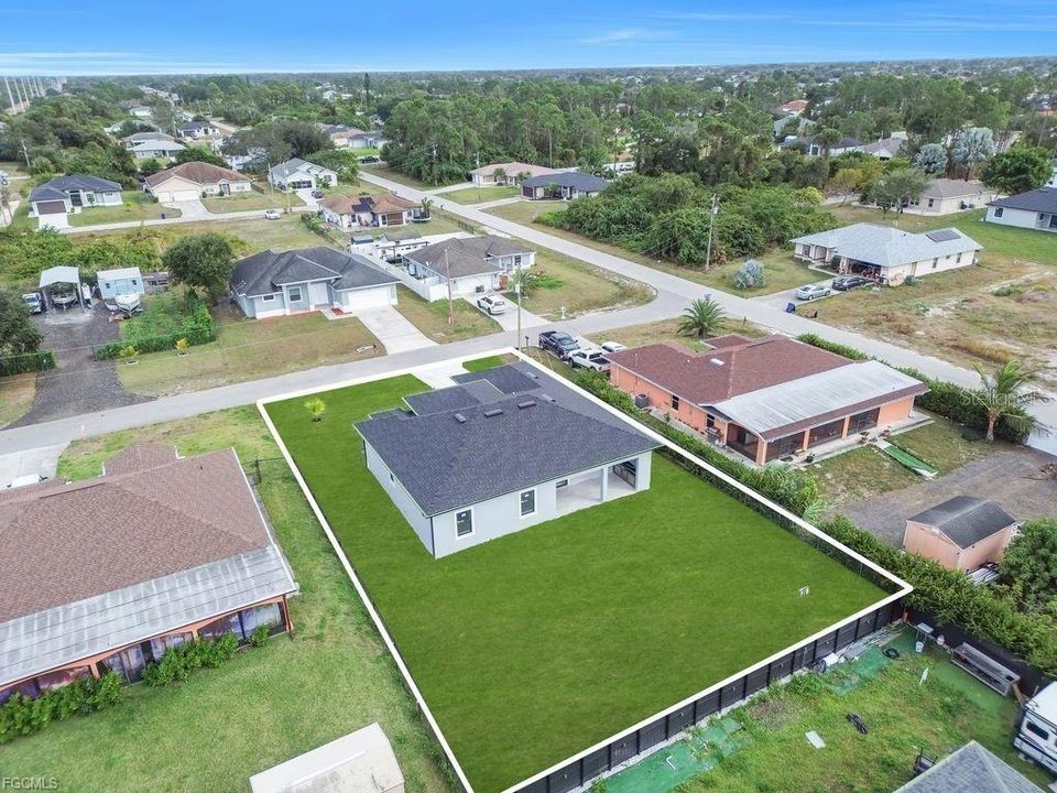 En Venta: $379,000 (4 camas, 2 baños, 1671 Pies cuadrados)