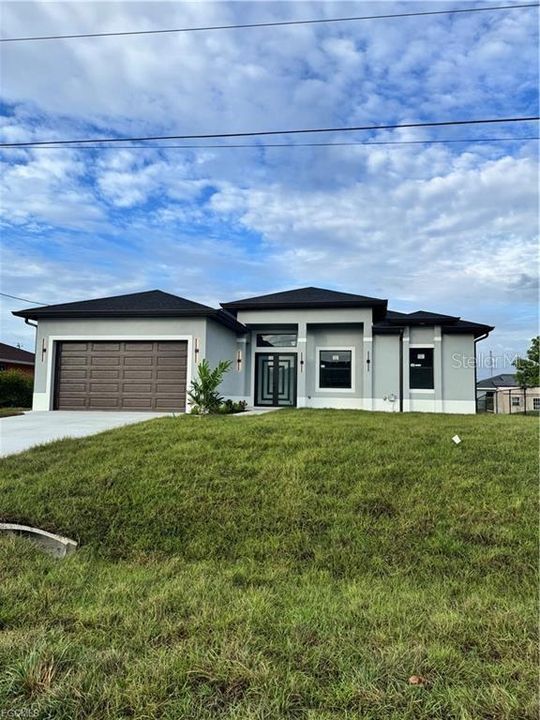 For Sale: $379,000 (4 beds, 2 baths, 1671 Square Feet)