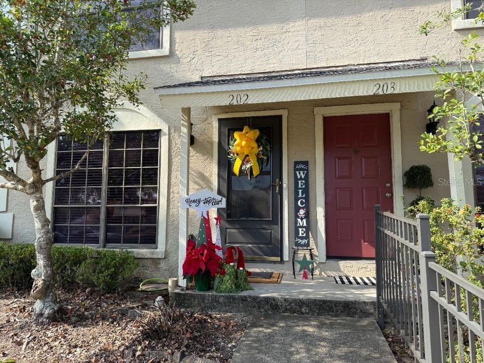 待售: $169,900 (2 贝兹, 2 浴室, 1122 平方英尺)