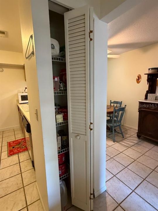 待售: $154,900 (2 贝兹, 2 浴室, 1122 平方英尺)