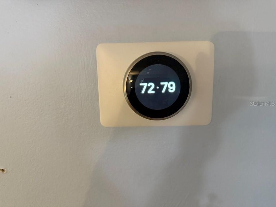 待售: $154,900 (2 贝兹, 2 浴室, 1122 平方英尺)