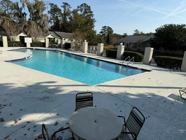 待售: $169,900 (2 贝兹, 2 浴室, 1122 平方英尺)