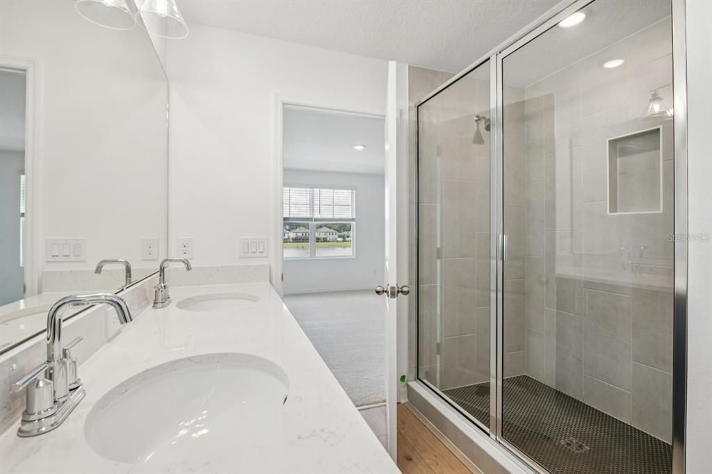 待售: $479,990 (3 贝兹, 2 浴室, 1675 平方英尺)