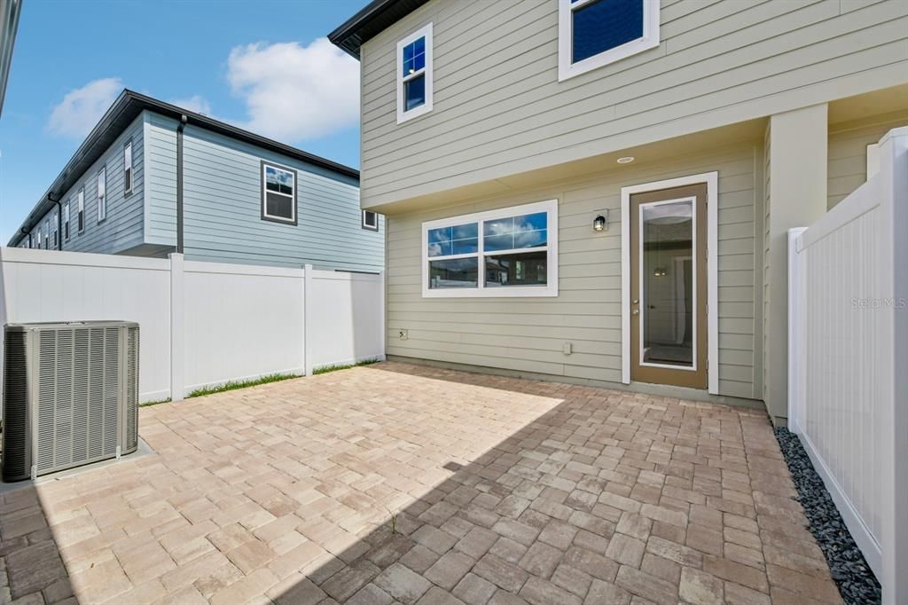 待售: $479,990 (3 贝兹, 2 浴室, 1675 平方英尺)