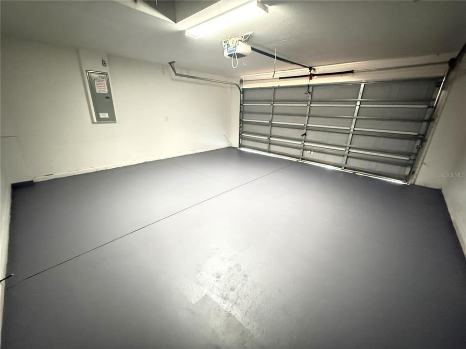 For Sale: $239,000 (3 beds, 2 baths, 1594 Square Feet)