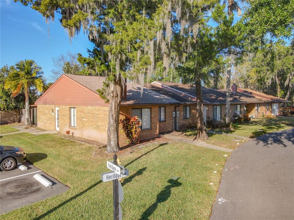 На продажу: $175,000 (3 спален, 2 ванн, 1081 Квадратных фут)