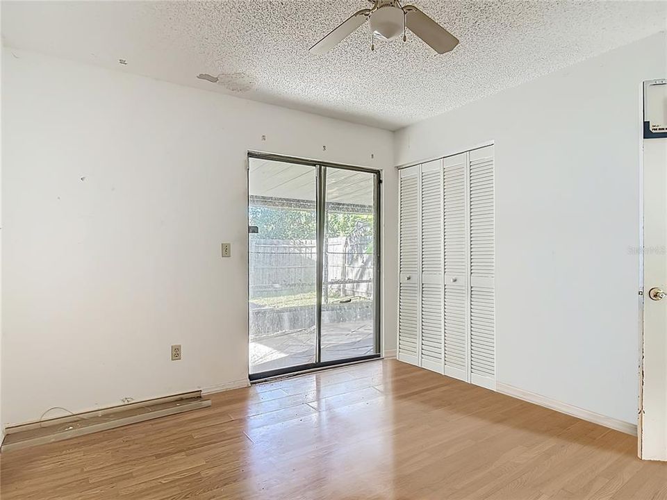 На продажу: $175,000 (3 спален, 2 ванн, 1081 Квадратных фут)