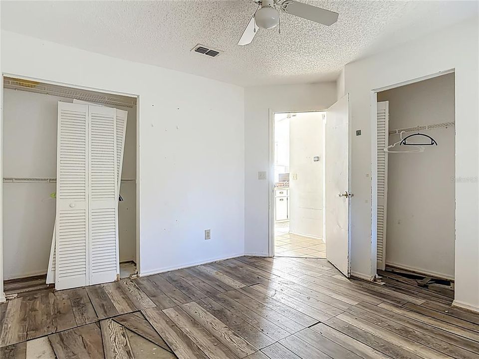 На продажу: $175,000 (3 спален, 2 ванн, 1081 Квадратных фут)