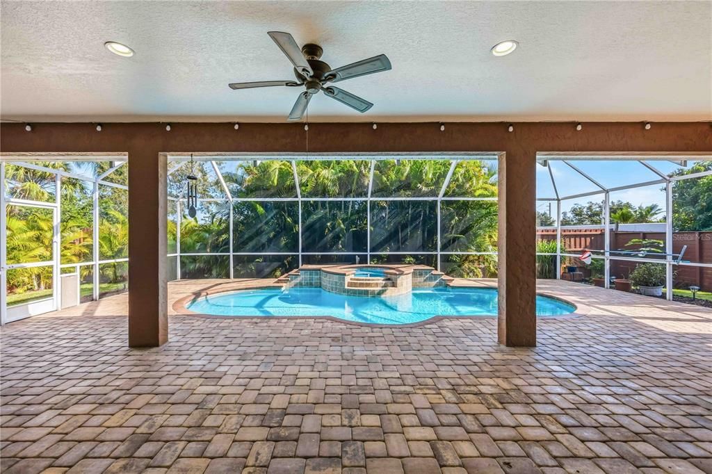 For Sale: $659,000 (3 beds, 2 baths, 2177 Square Feet)